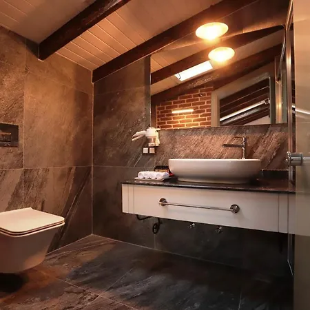 Hotel Sukha 3*